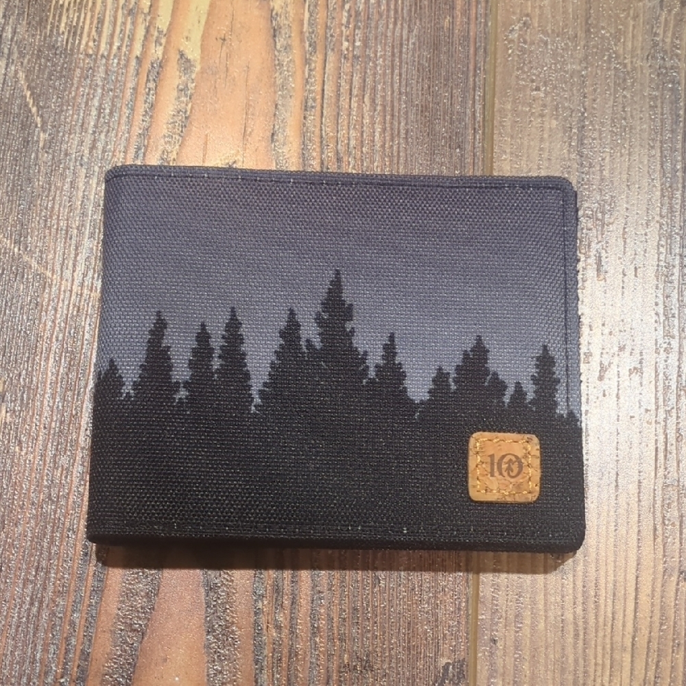 10 Tree Wallet with Tree Silhouette Design